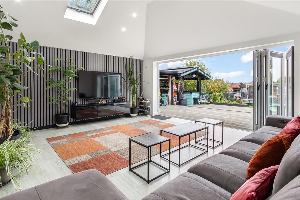 Property photo 2 of 18 Img_7133.Jpg