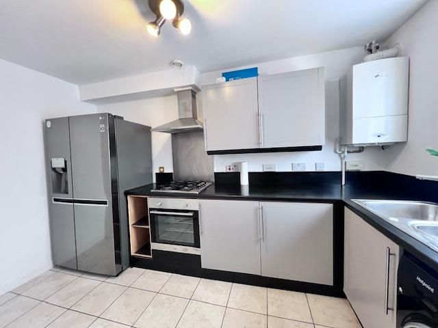 Property photo 2 of 19 Kitchen Alt.Jpg