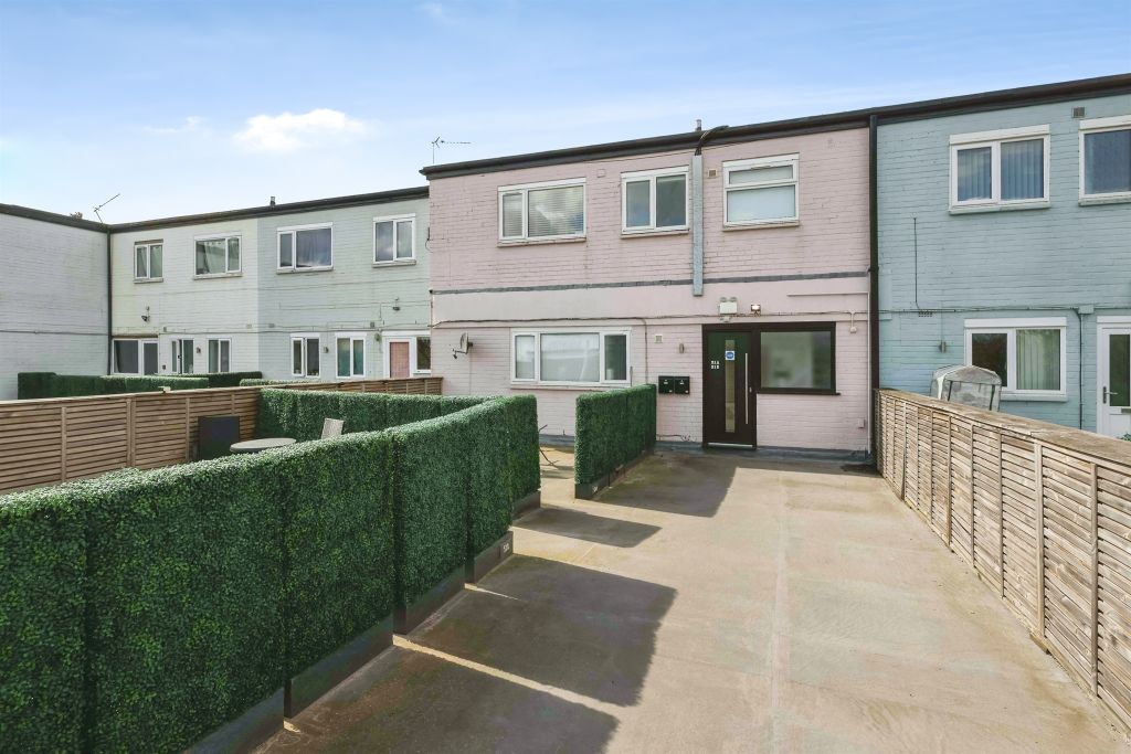 Property photo 3 of 18