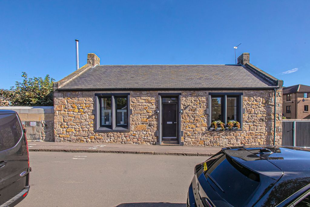 Property photo 1 of 49