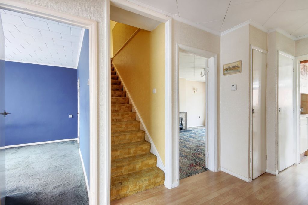 Property photo 2 of 15 Hallway