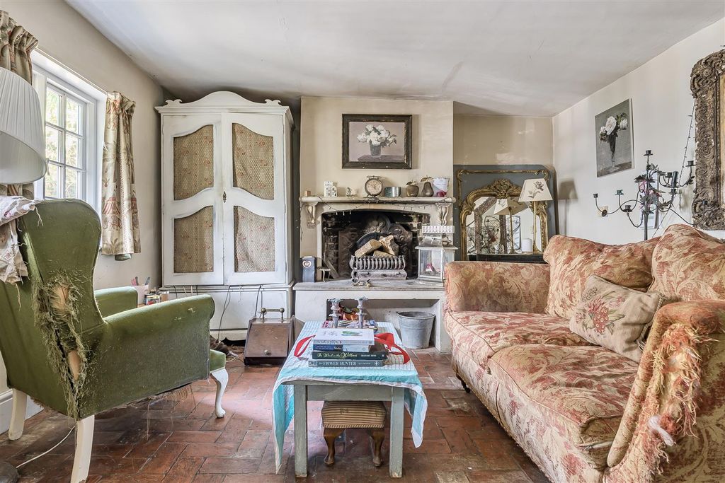Property photo 3 of 18 1333758-15-689Cbeebcee3F.Jpg