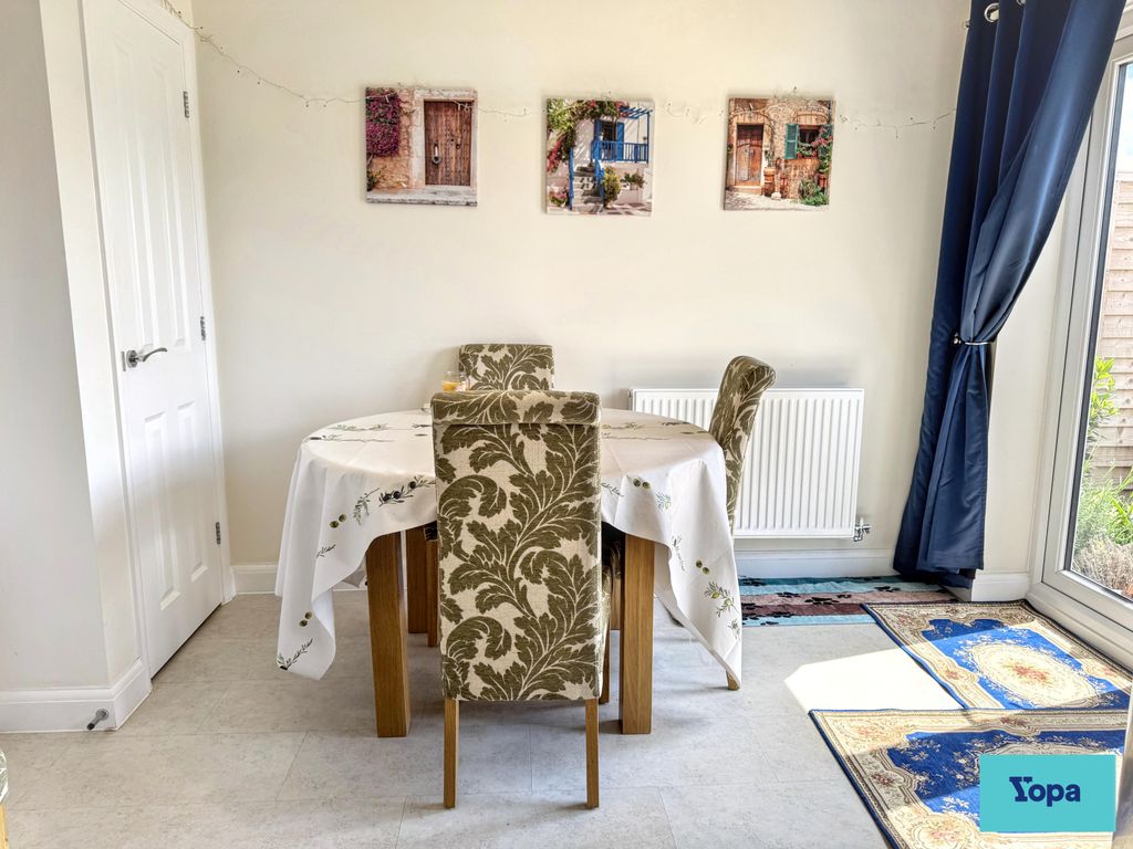 Additional image 7 of 3 bed semi-detached house for saleExlana Drive, Highbridge TA9