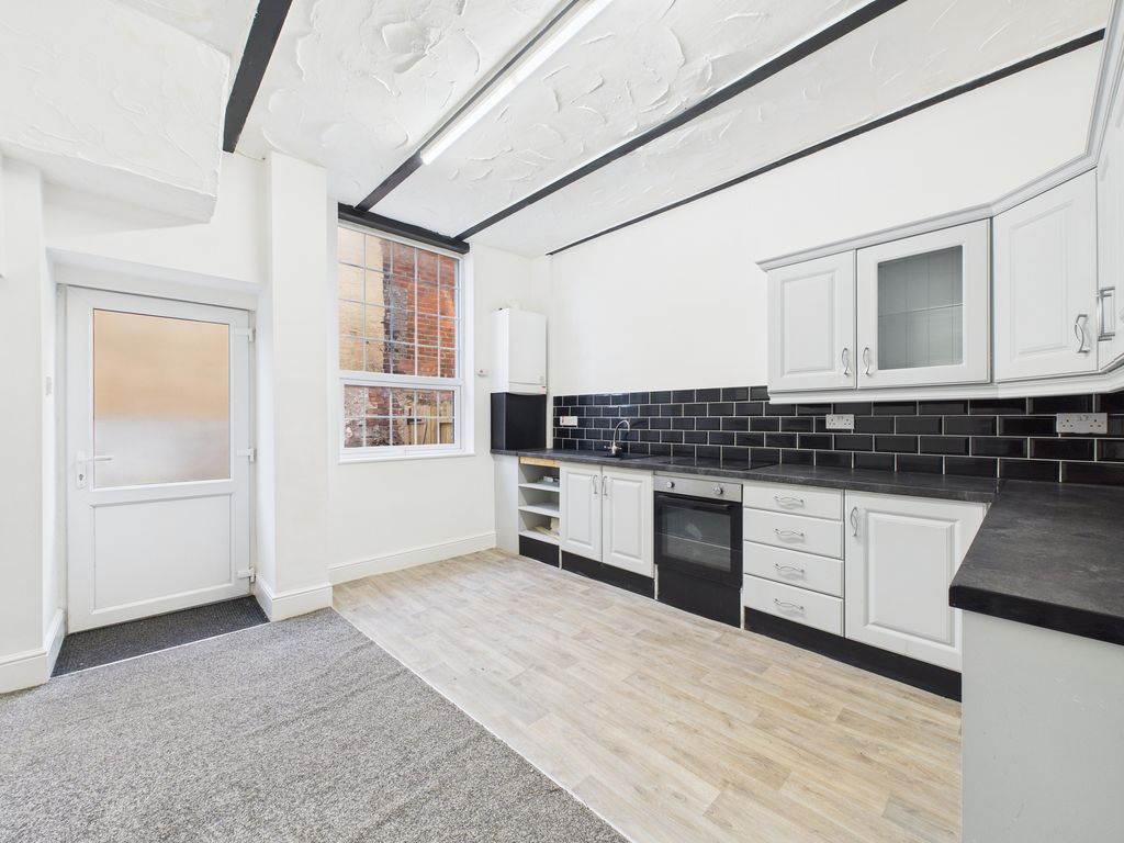 Property photo 2 of 16 Cam03440G0-Pr0479-Still009