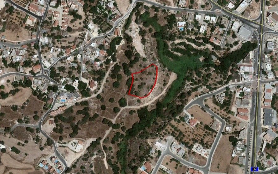 Property photo 1 of 2