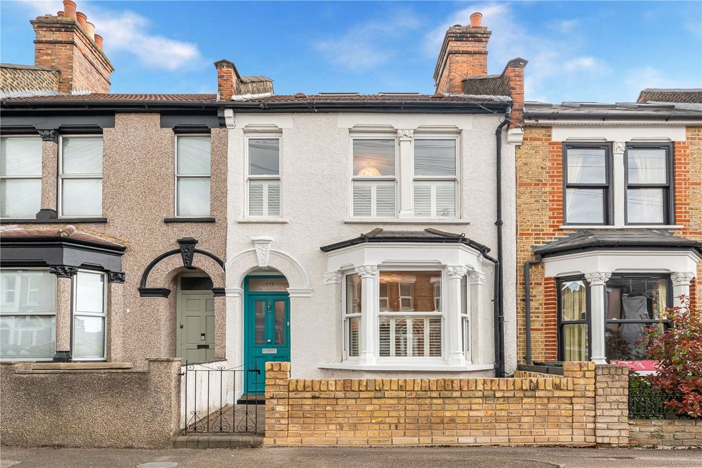 Property photo 2 of 27 Picture No. 65