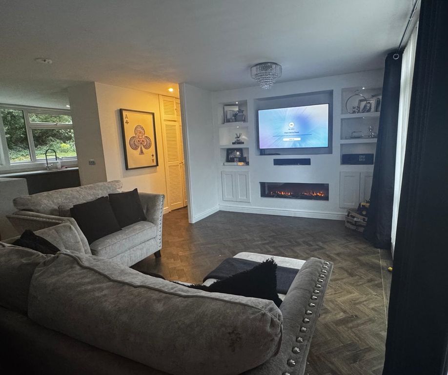 Additional image 5 of 2 bed flat for saleTruss Hill Road, Ascot SL5