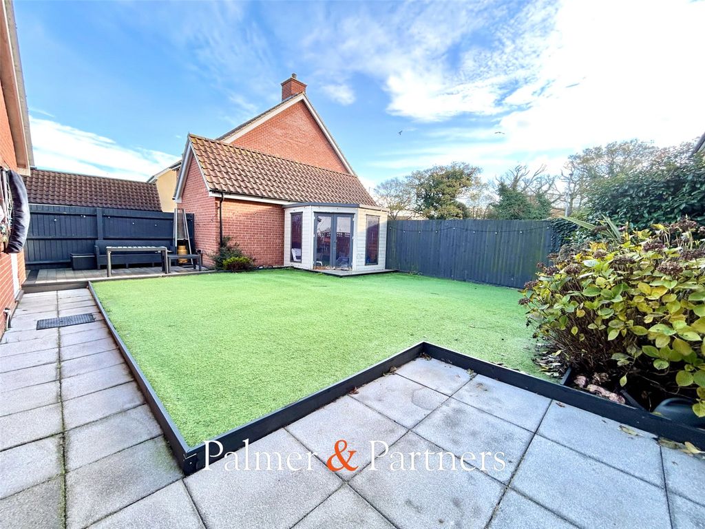 Property photo 3 of 24 Picture No. 08