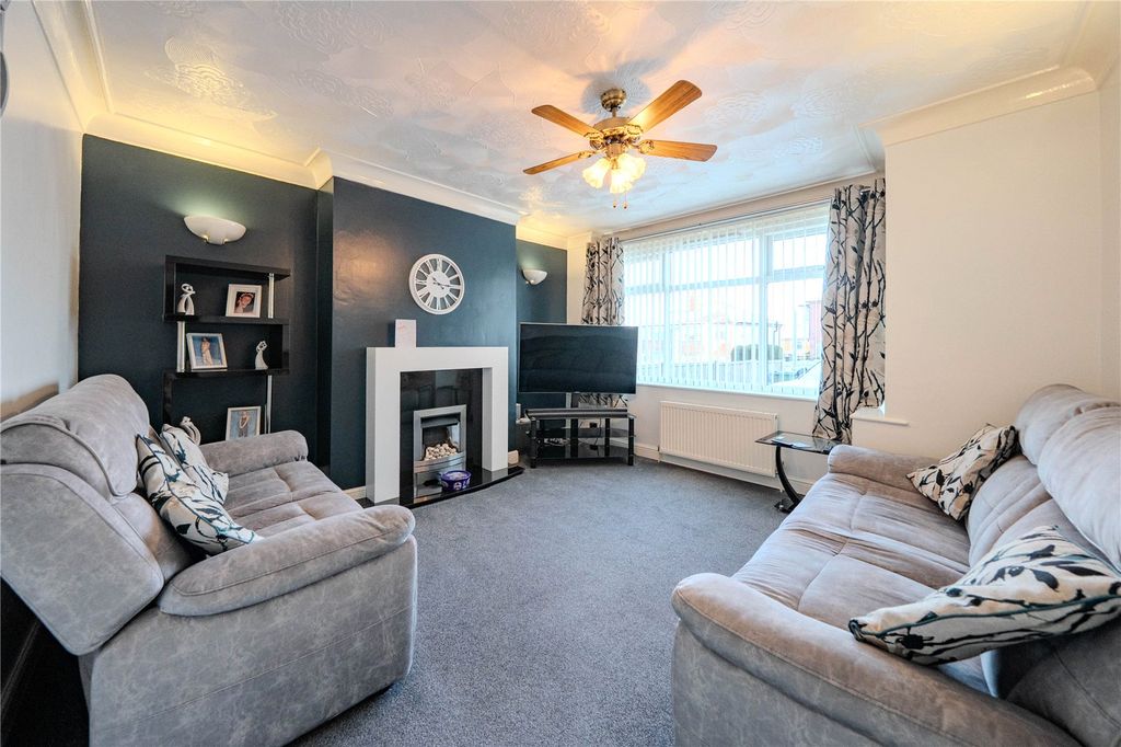 Property photo 2 of 29 Picture No. 39