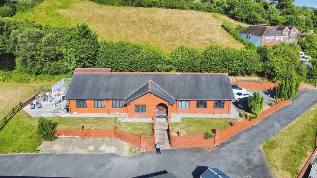 Property photo 1 of 33