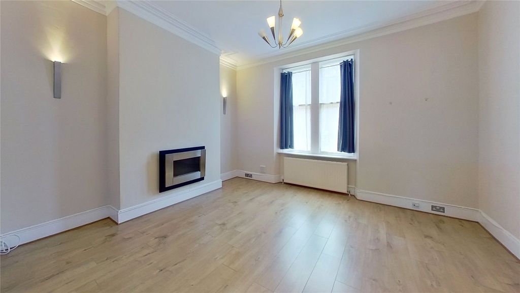 Property photo 2 of 7 Photo 2