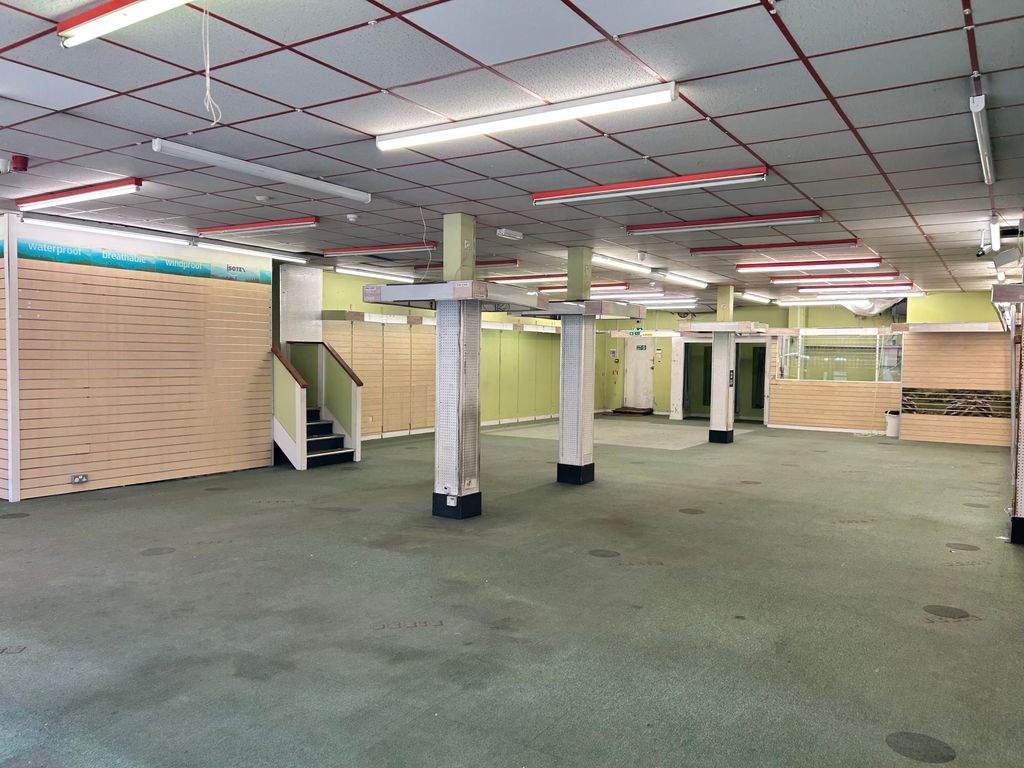 Property photo 3 of 5 Interior