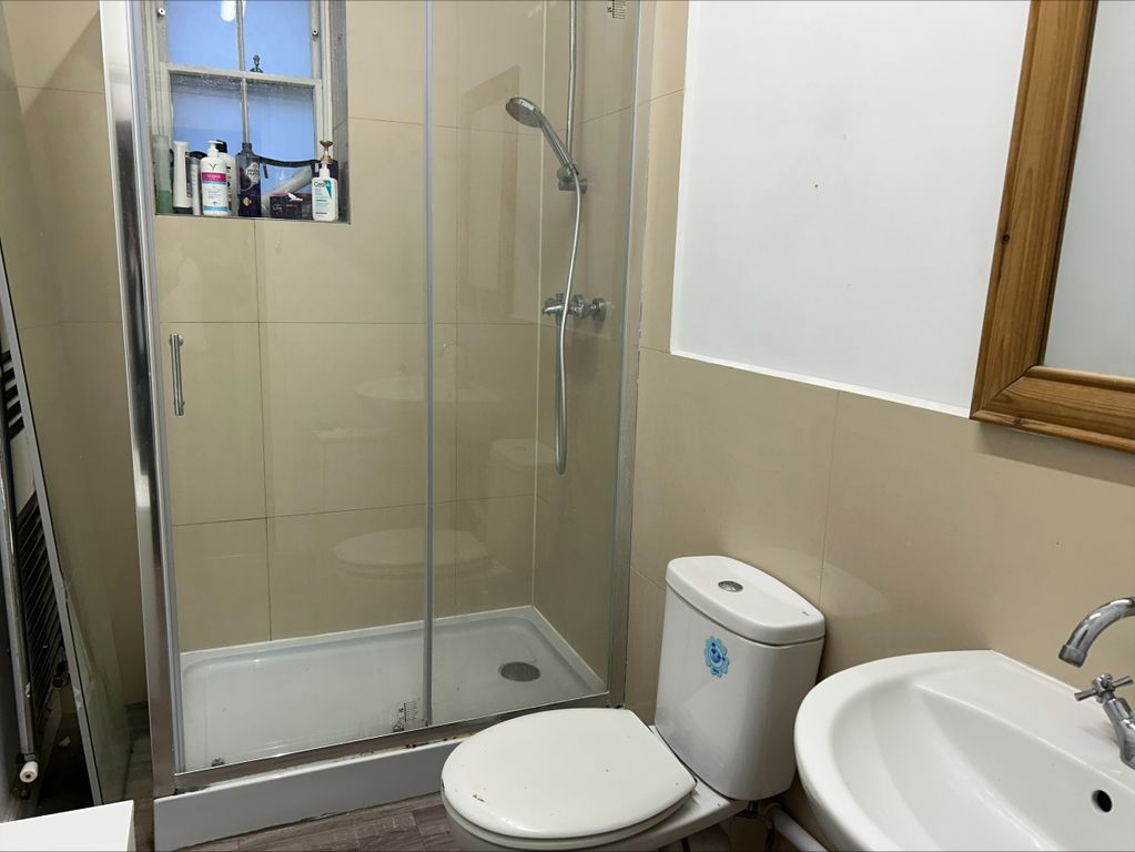 Property photo 3 of 3