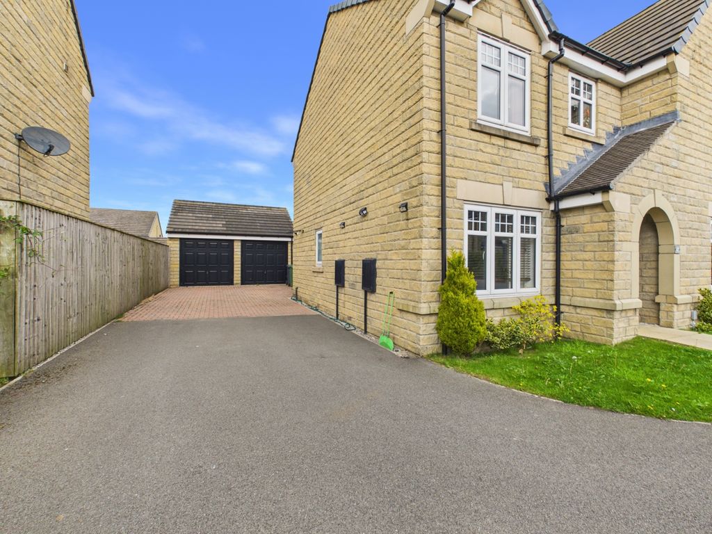 Property photo 2 of 23 Cam02637G0-Pr0024-Still029