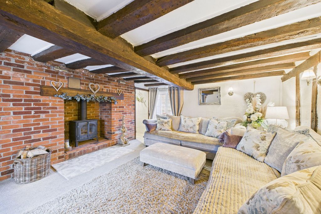 Property photo 2 of 31