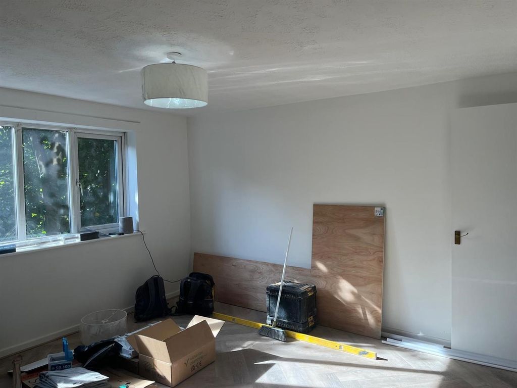 Property photo 2 of 6 5.Jpg