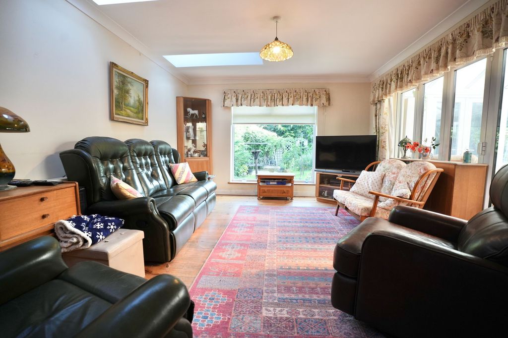 Property photo 2 of 18
