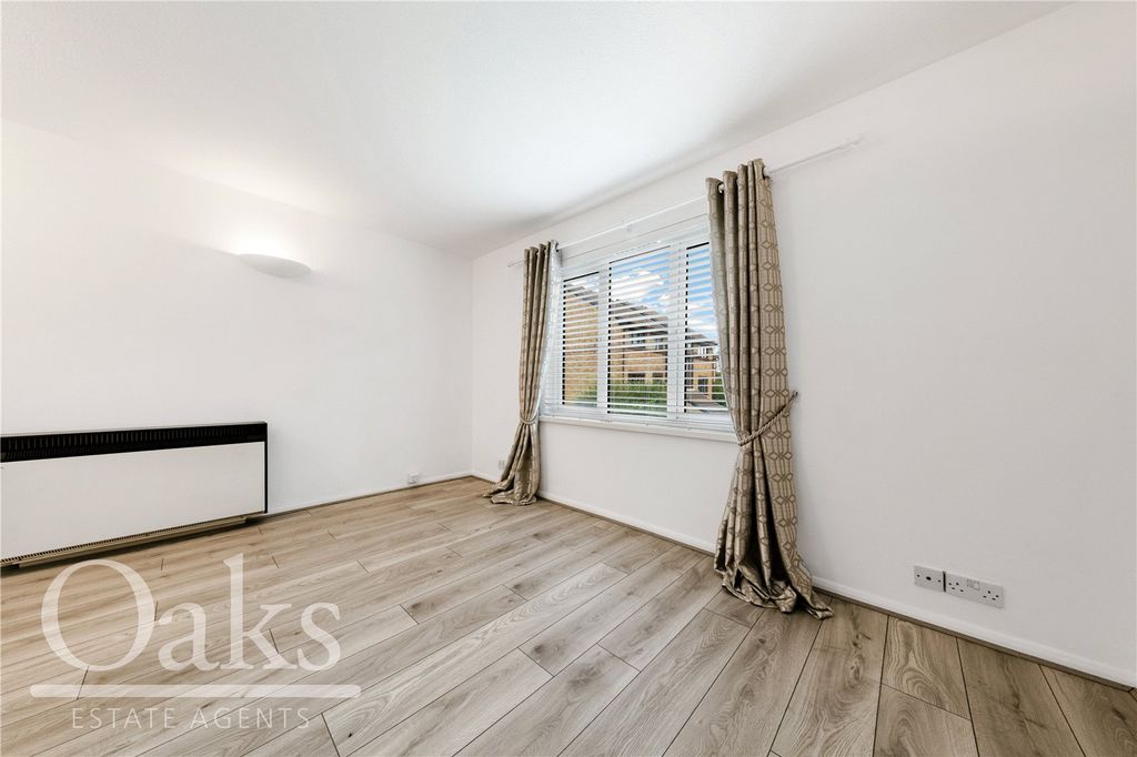 Property photo 3 of 8 Picture No. 02