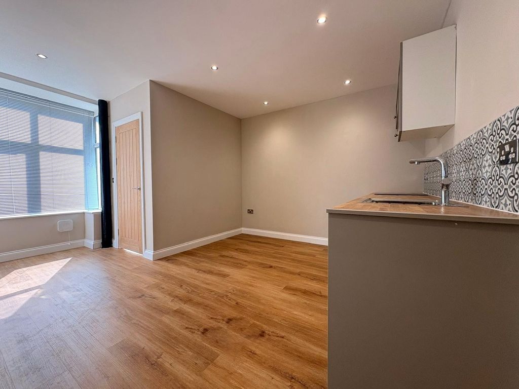 Property photo 3 of 15 Picture No. 05
