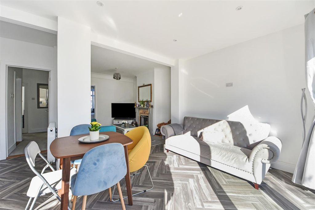 Property photo 3 of 25 Open Plan Living