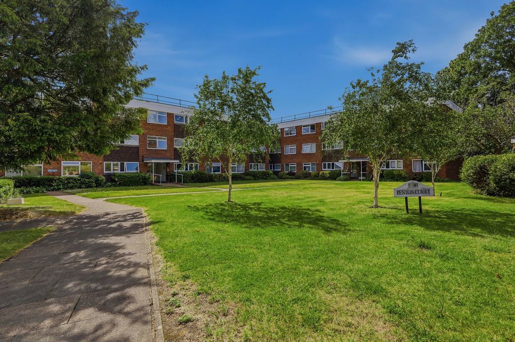 Property photo 2 of 19