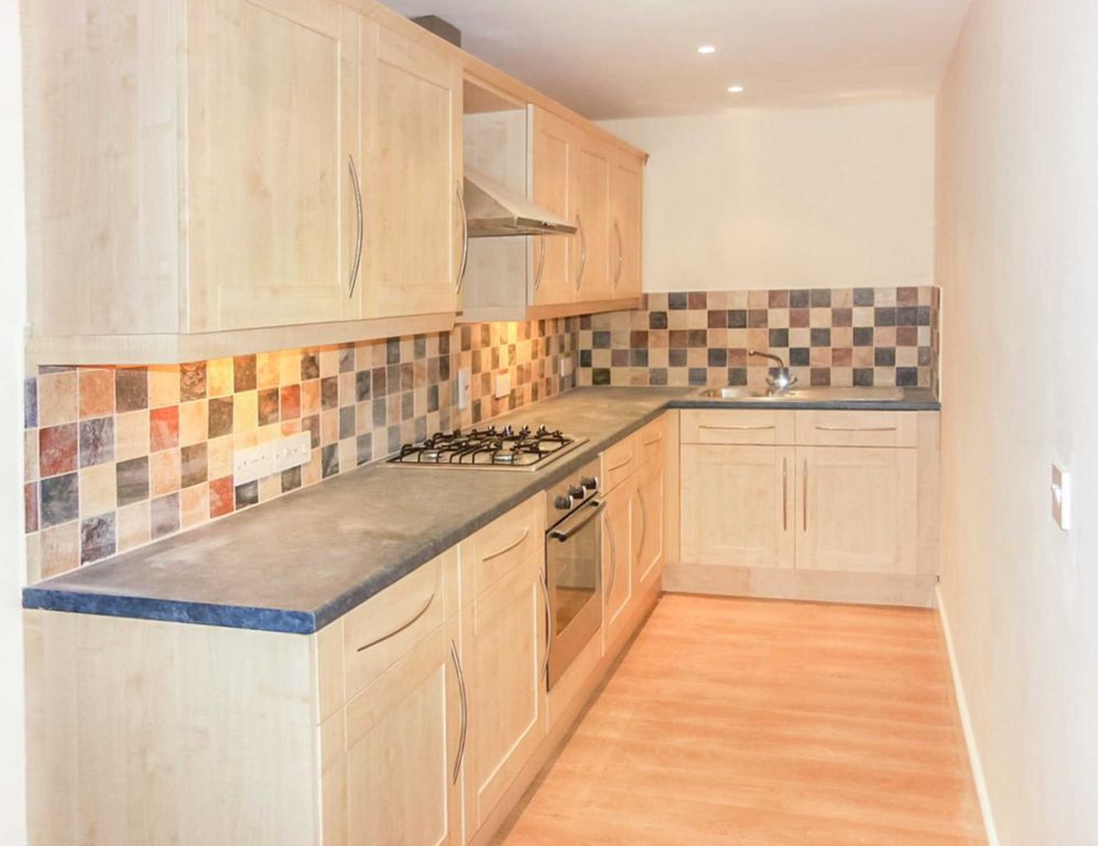 Property photo 2 of 6