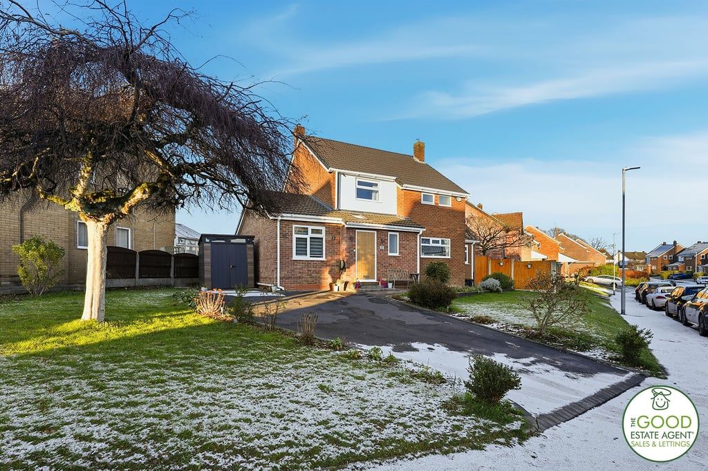 Property photo 2 of 38