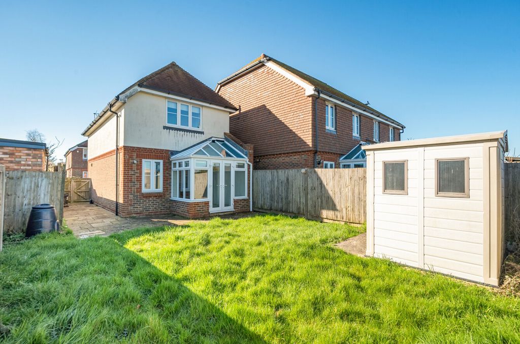 Property photo 3 of 22 1432064-17-69ba75...