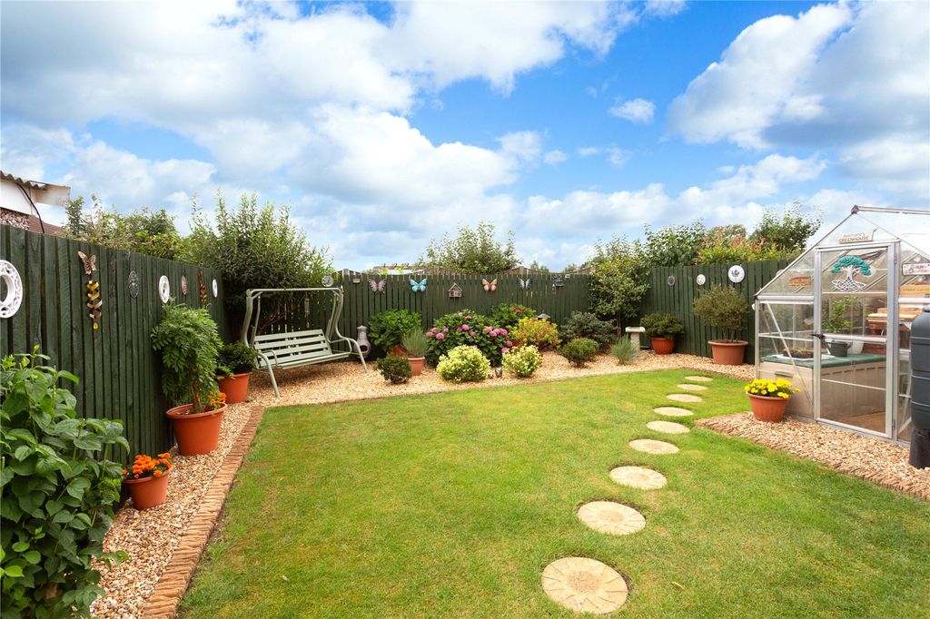 Property photo 2 of 18 Photos