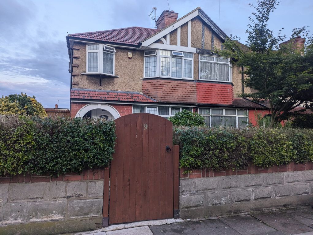 Property photo 1 of 5