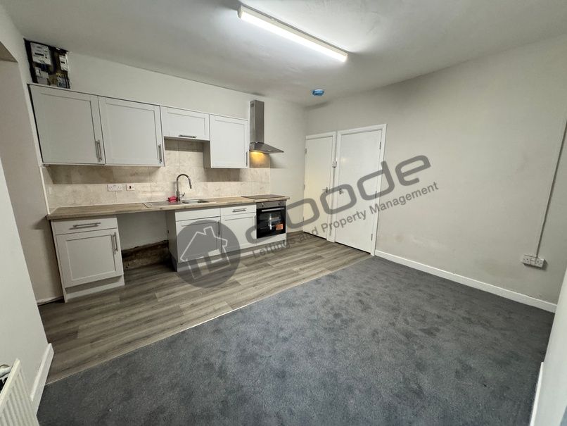 Property photo 1 of 21 Kitchen