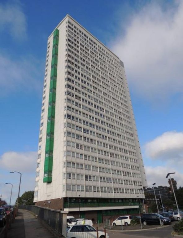 Property photo 1 of 8