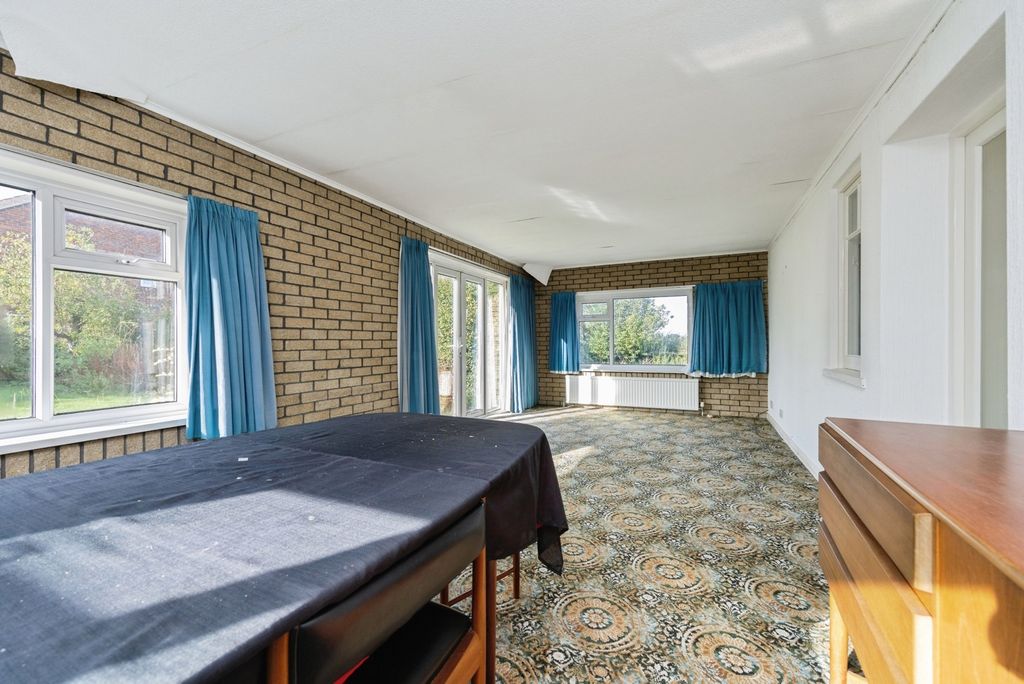 Property photo 3 of 24 Pbox-Img.Jpg