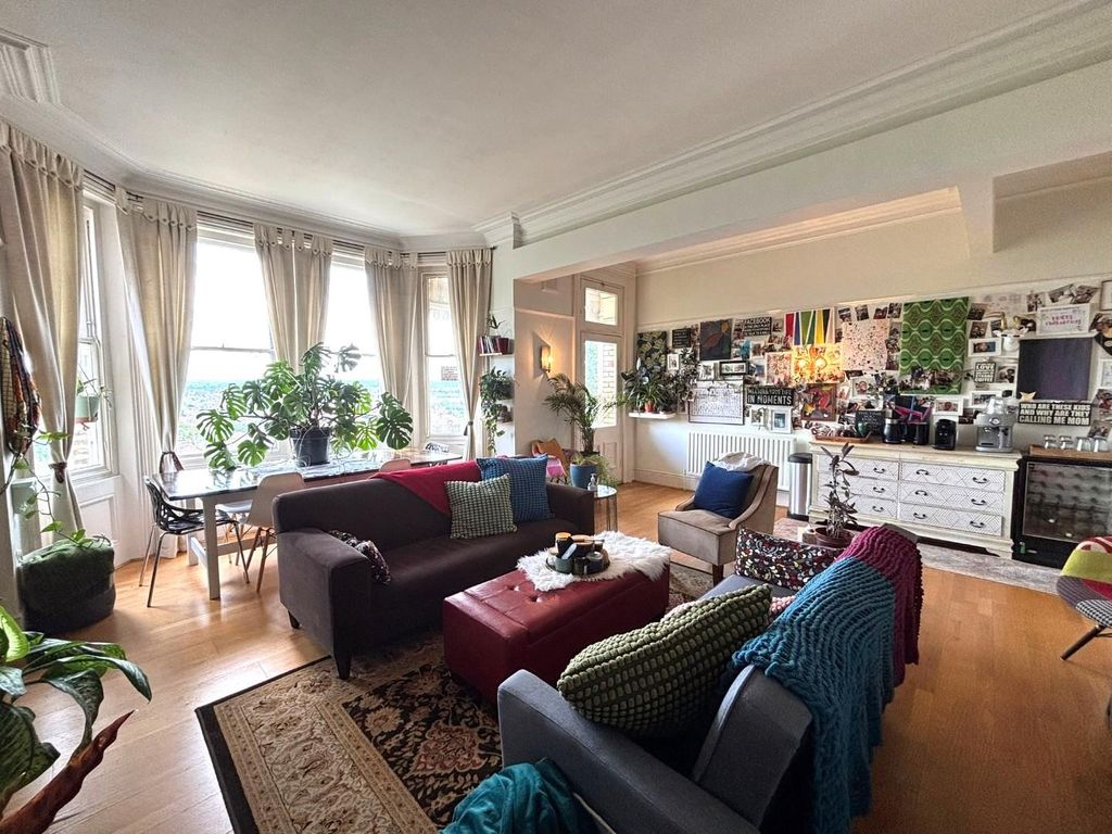 Property photo 1 of 11 10