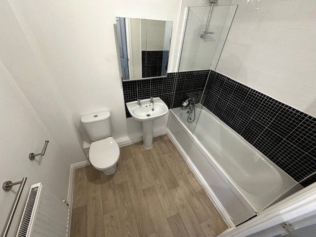 Property photo 3 of 8 Picture No. 05