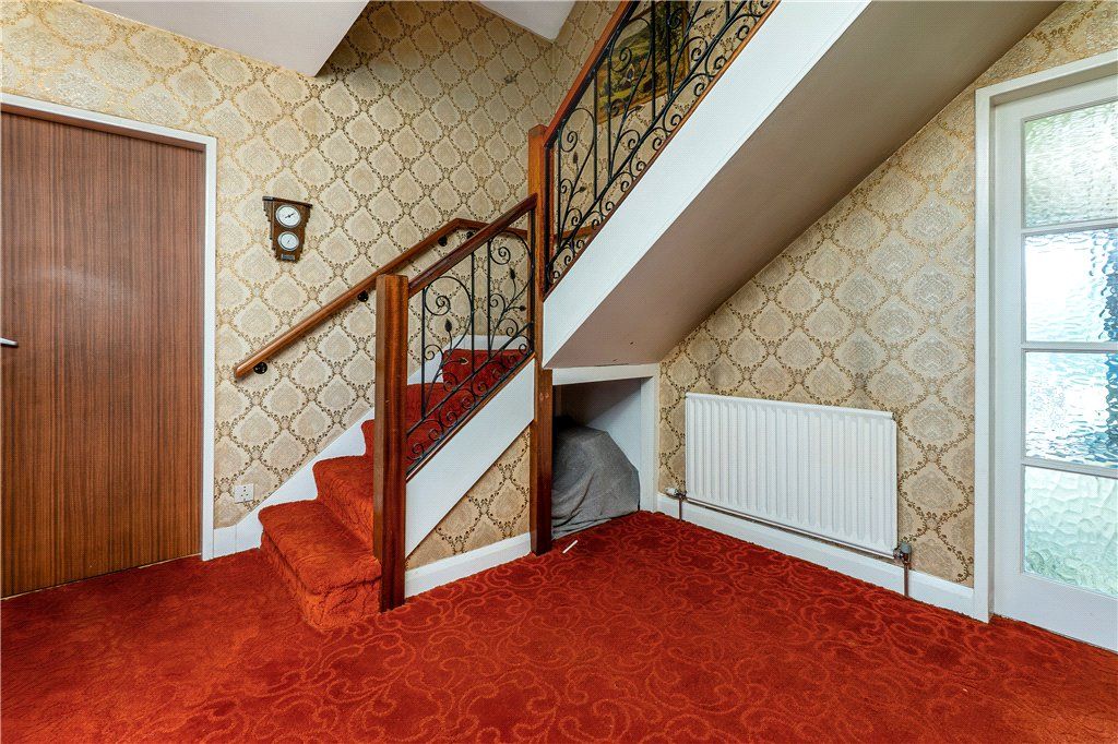 Property photo 2 of 20 Hallway