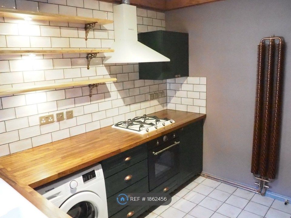 Property photo 1 of 28