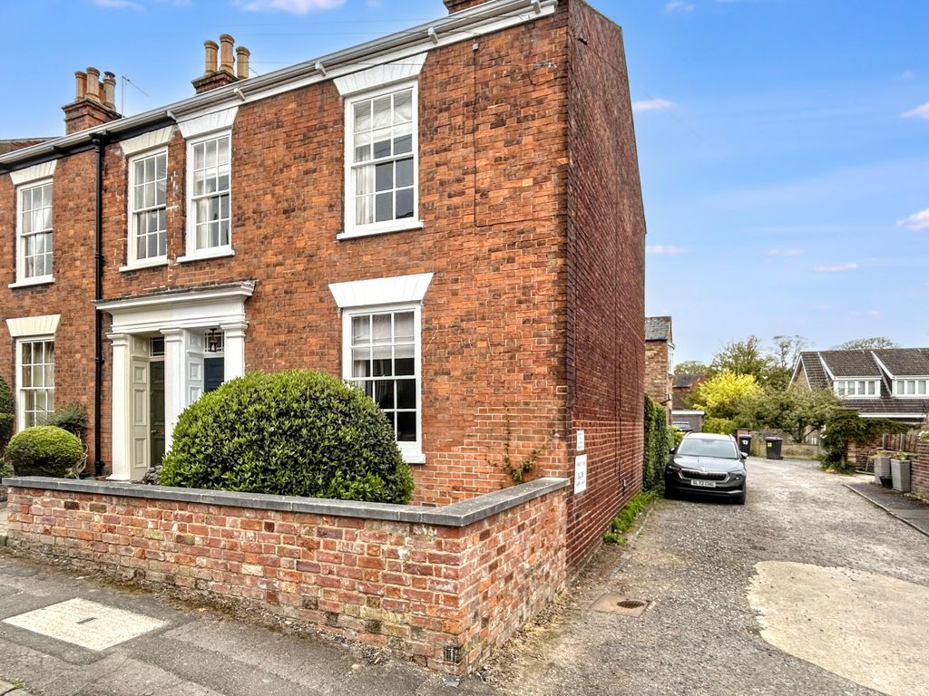 Property photo 1 of 44 Img_0558