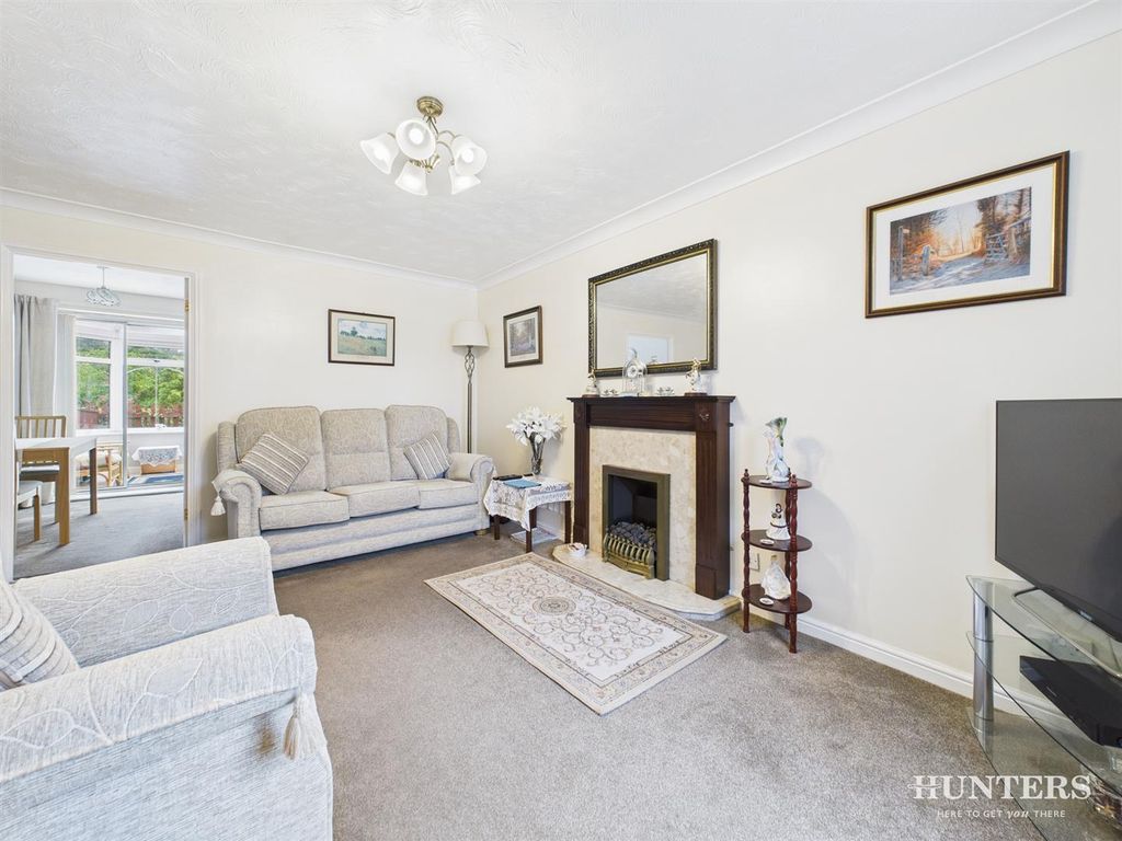 Property photo 3 of 18 Cam03792G0-Pr0317-Still002.Jpg