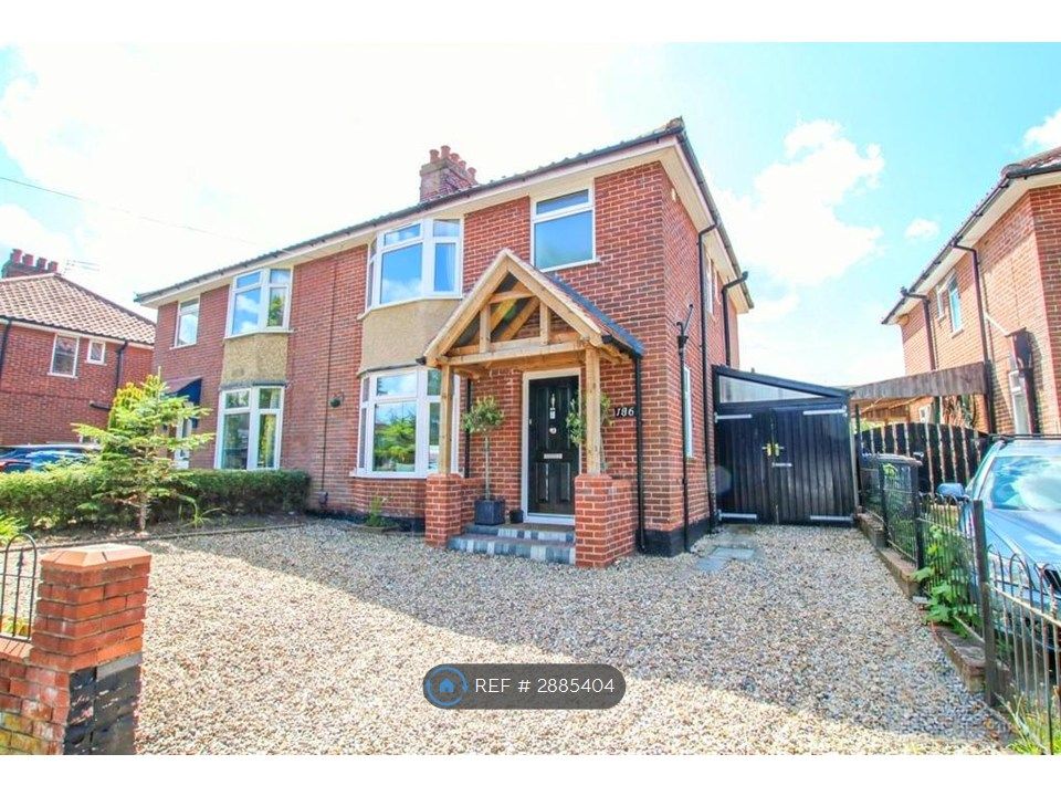 Property photo 1 of 16 Front Of House - Outside