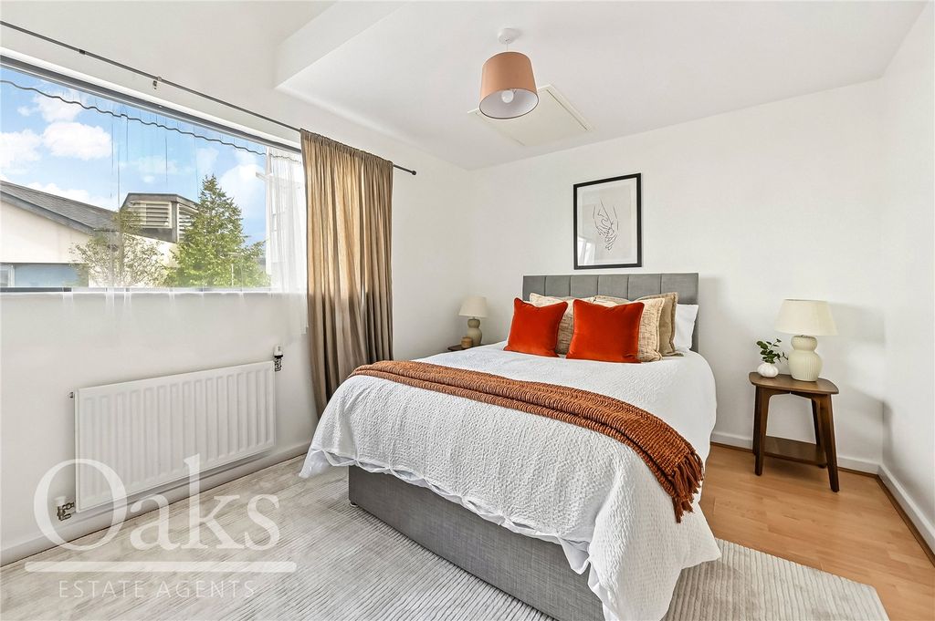 Property photo 3 of 8 Picture No. 02