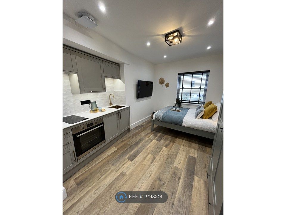 Property photo 1 of 5 Room 9