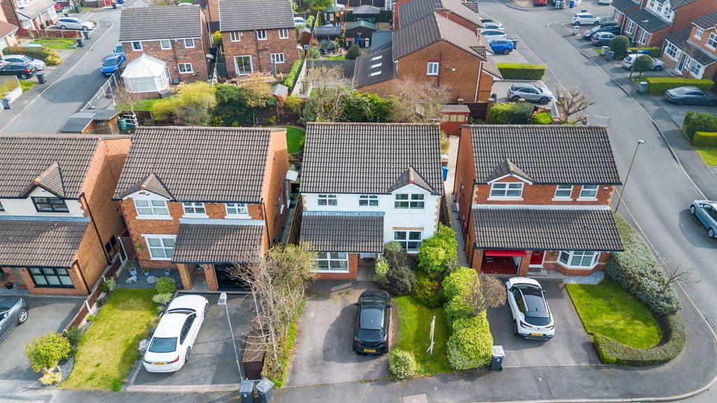 Property photo 2 of 23