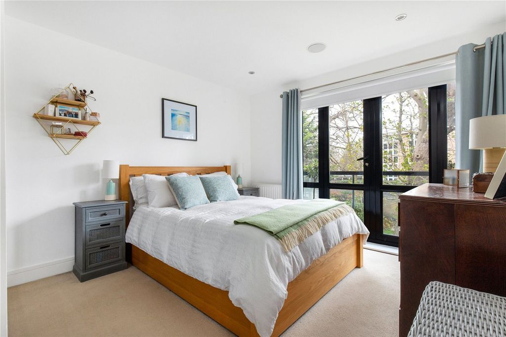 Property photo 3 of 9 Picture No. 08