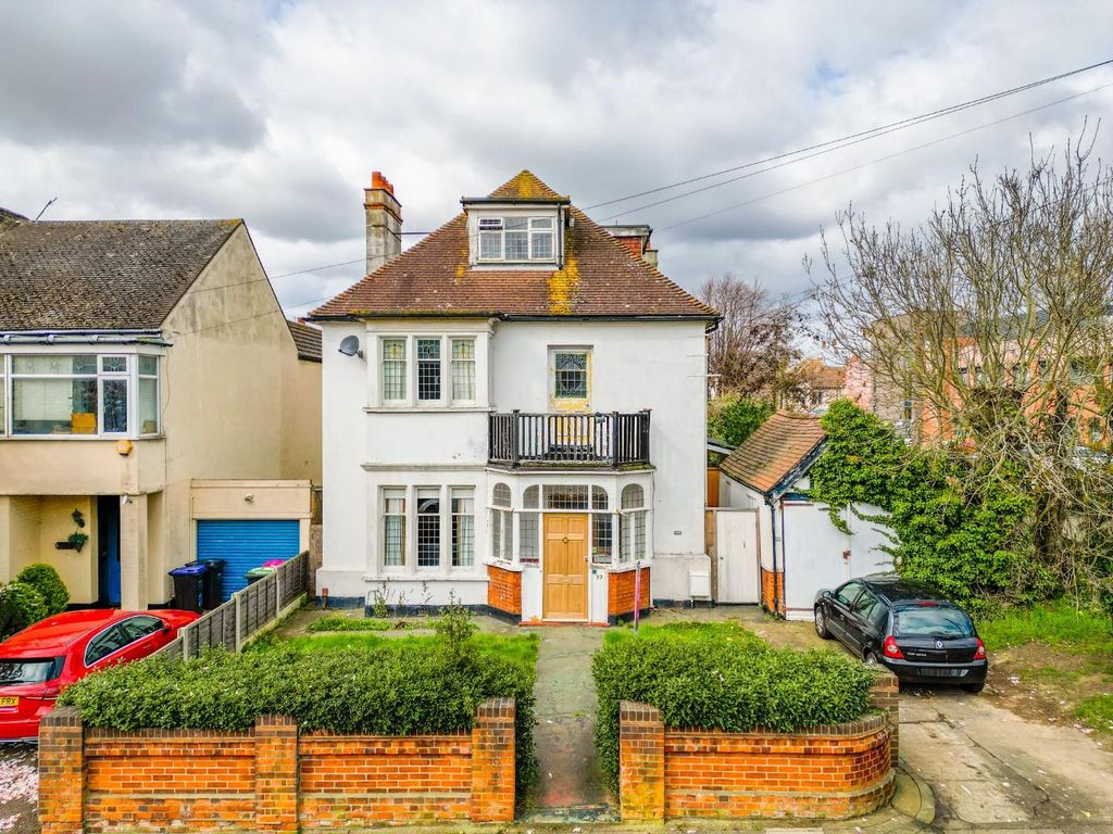 Property photo 1 of 29