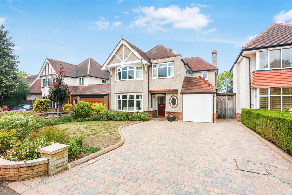 Property photo 1 of 27 1541413545 - 1.Jpg