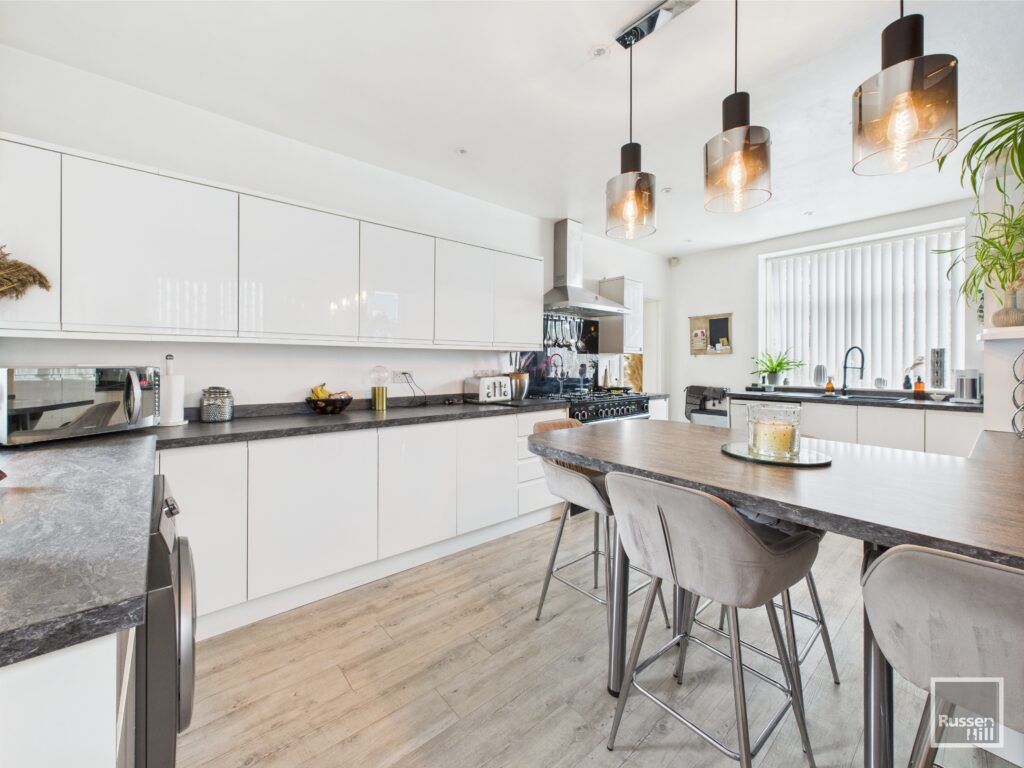 Property photo 1 of 29