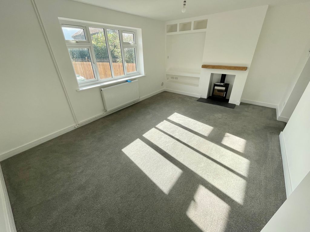 Property photo 2 of 9 View