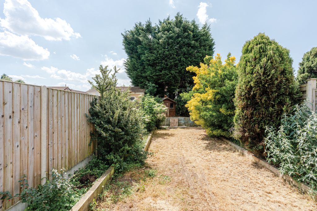 Property photo 3 of 19 Photo 19