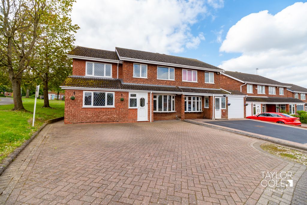 Property photo 1 of 31